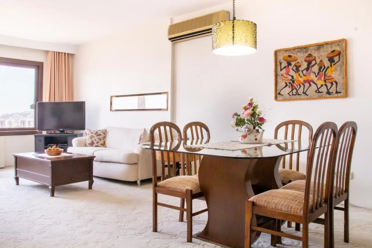 Flat W Balcony 10 Min To Karsiyaka Coast In Izmir Apartment
